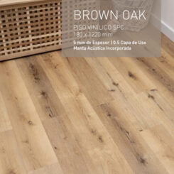 Brown Oak Piso Vinílico de SPC con Manta Acústica Incorporada