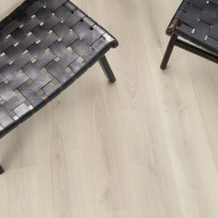 Piso Flotante 8mm Roble Elton Blanco- EGGER