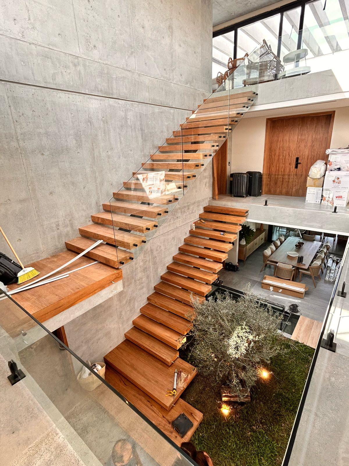 escalera de incienso maciza